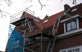 Nieuwe dakpannen - Amsterdam